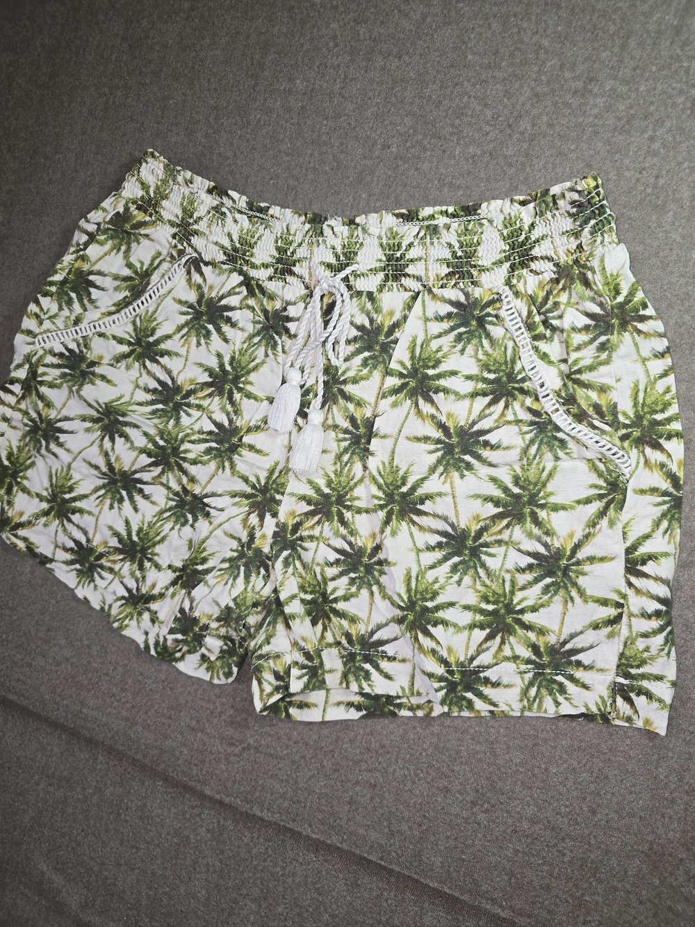 Briggs White & Green Palm-Print Linen- Blend Pull-On Shorts Women Large